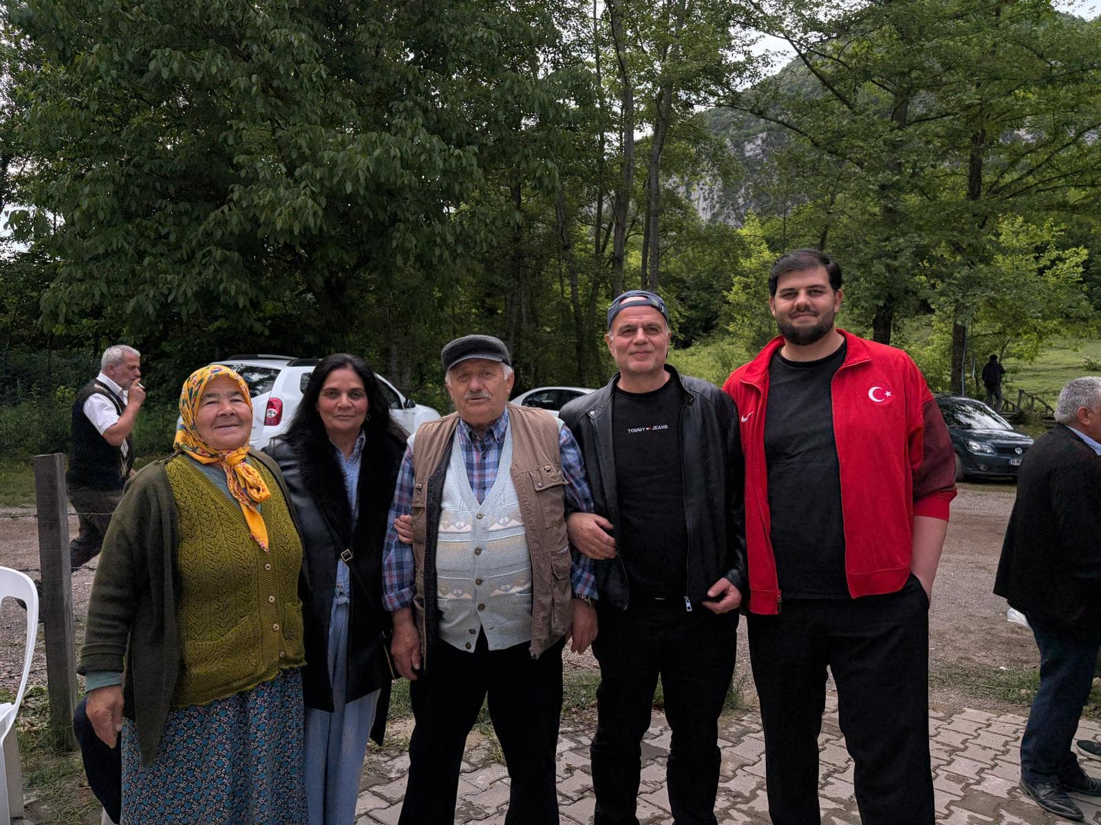 Çukurçal Köyü’nde Bayram Misafirleri Ağırlandı fotoğrafı 18