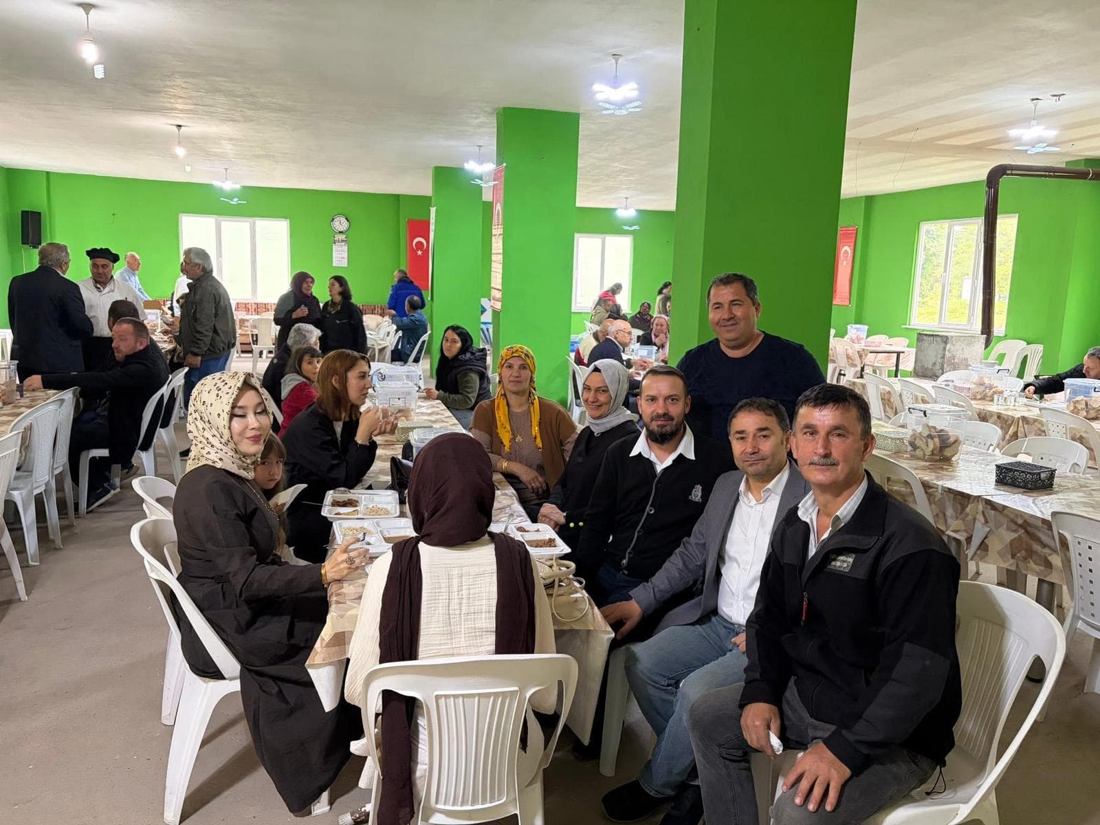 Çukurçal Köyü’nde Bayram Misafirleri Ağırlandı fotoğrafı 4