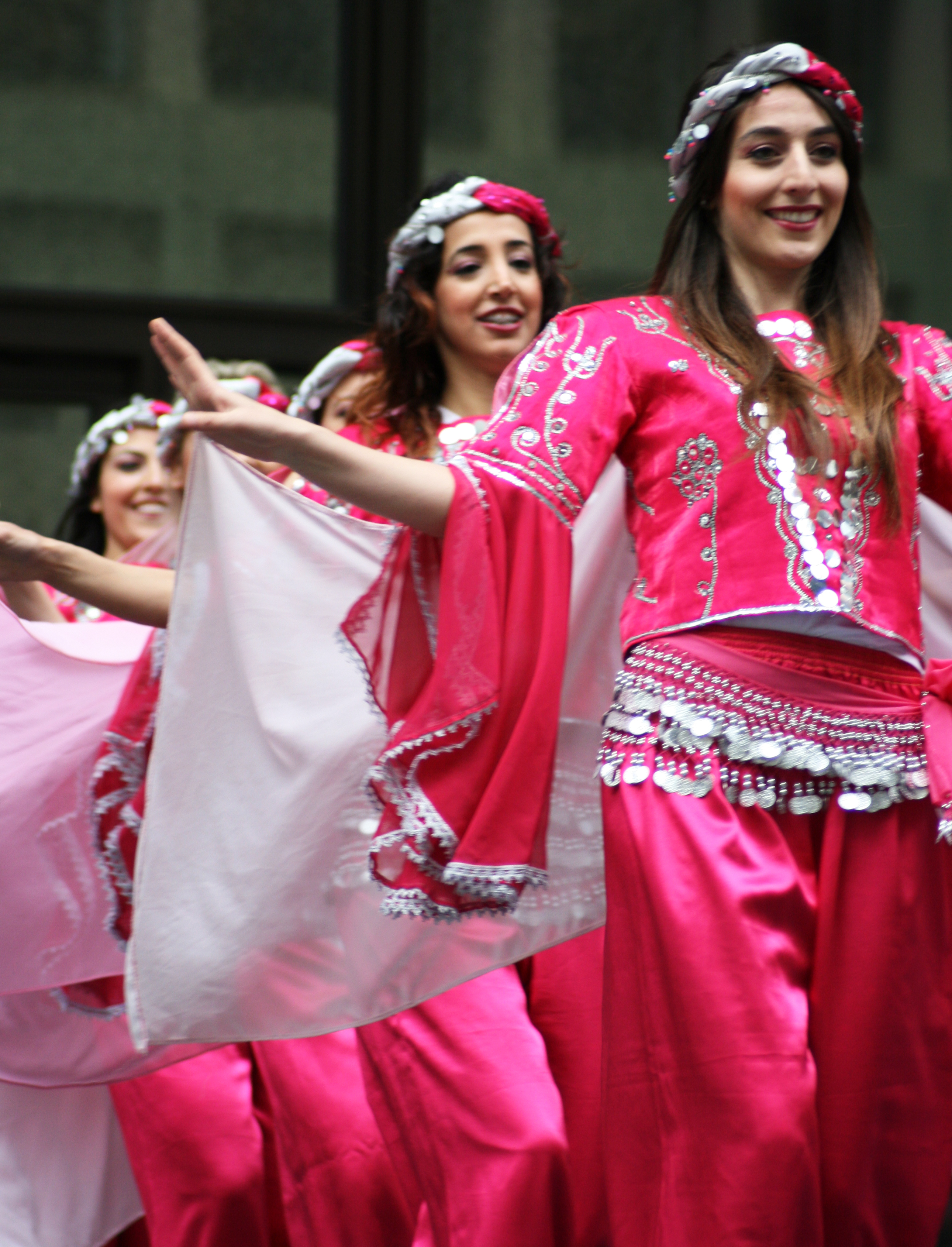Türk halk dansçıları